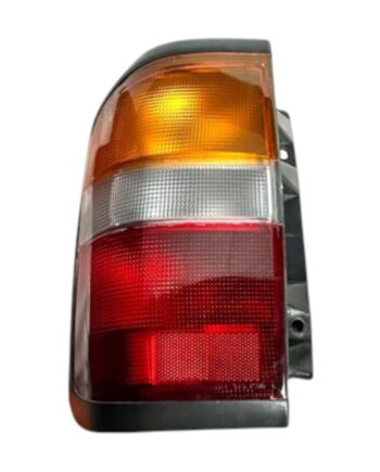 Stop Lambası Nissan Pathfinder 1996-1998 (SOL)