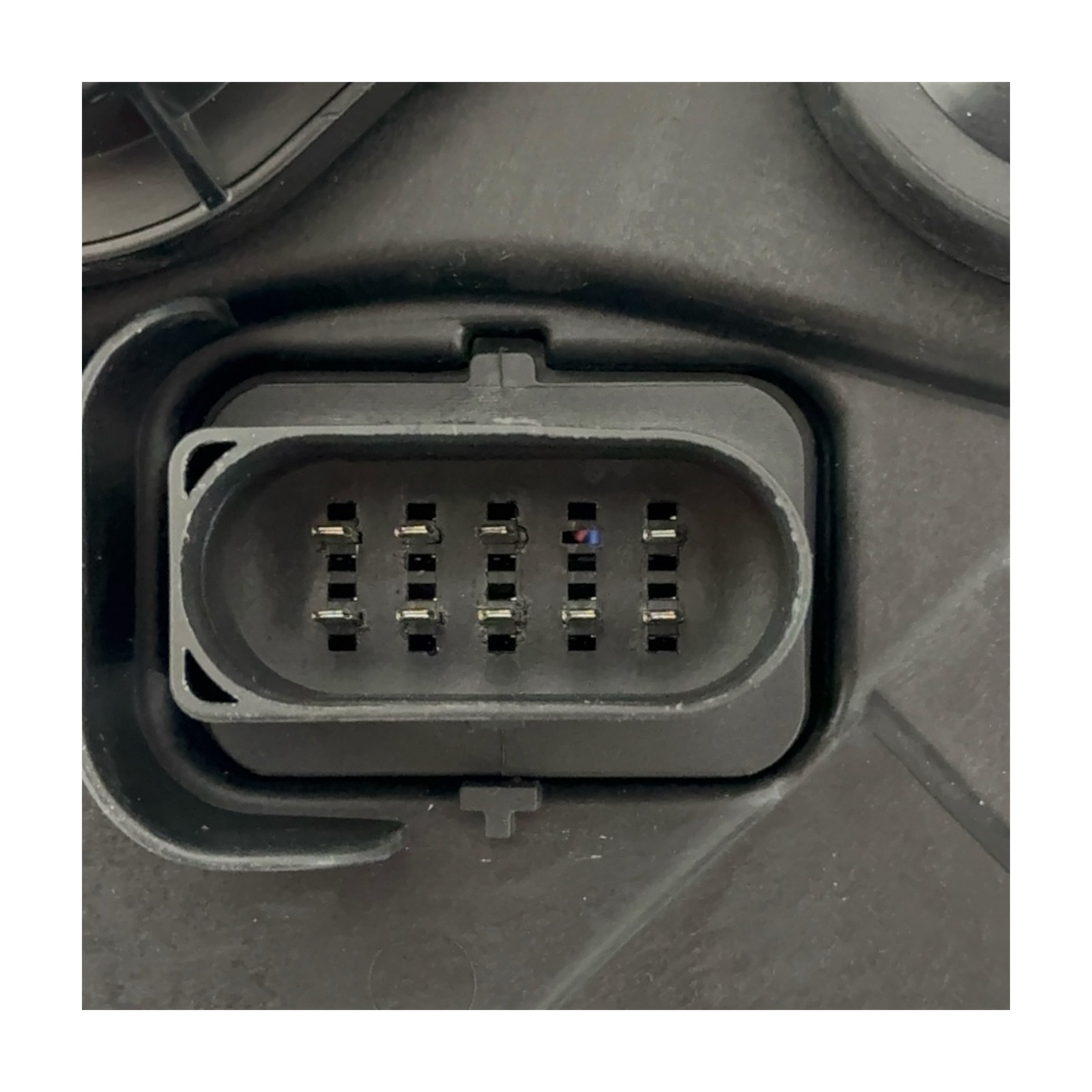 Far Volkswagen Amarok 2017-2021 (SOL, XENON) - Görsel 5