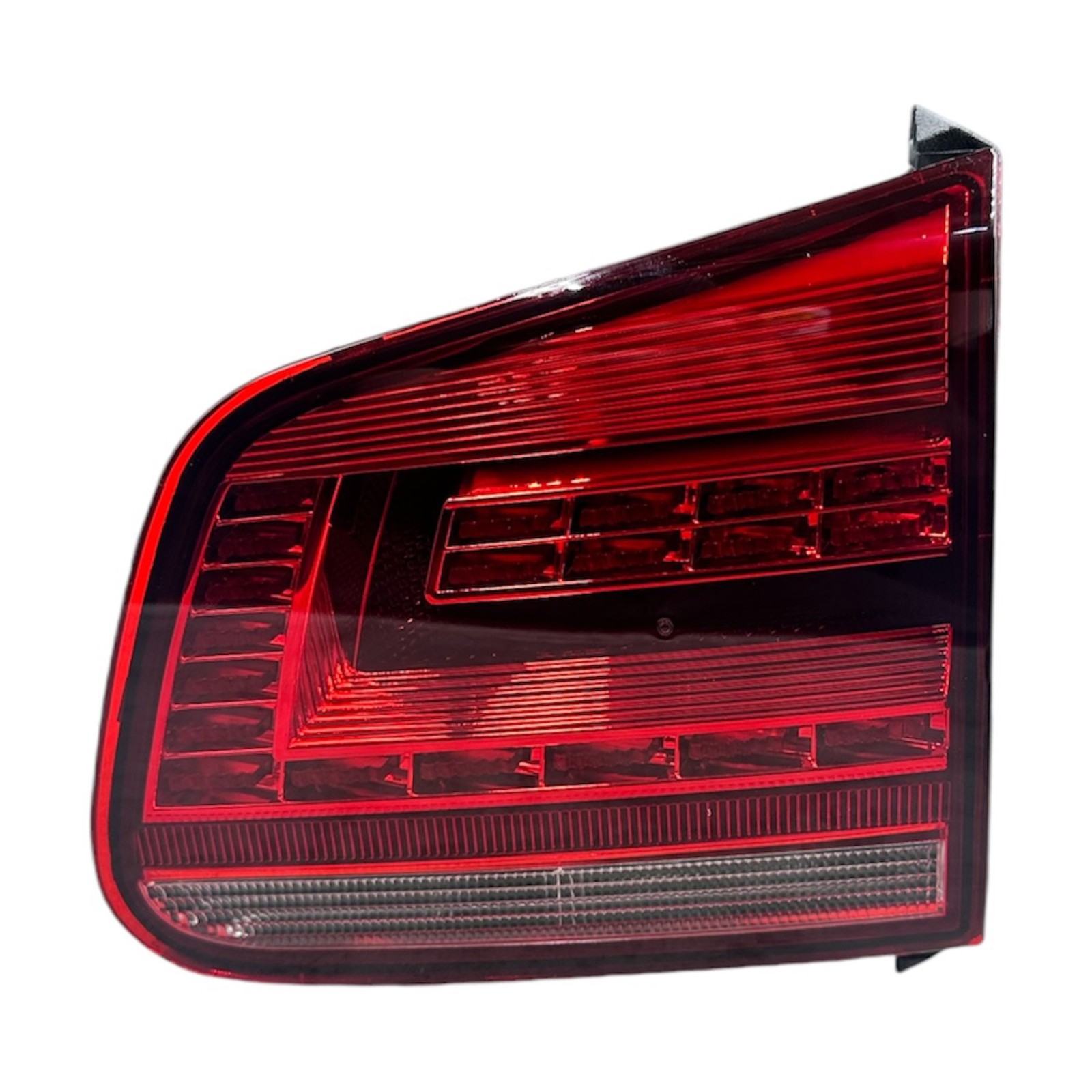 İç Stop Lambası Volkswagen Tiguan 2012-2015 (SAĞ, LEDLİ)