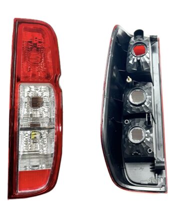 Stop Lambası Nissan Navara 2006-2014 (SAĞ, DUYSUZ)