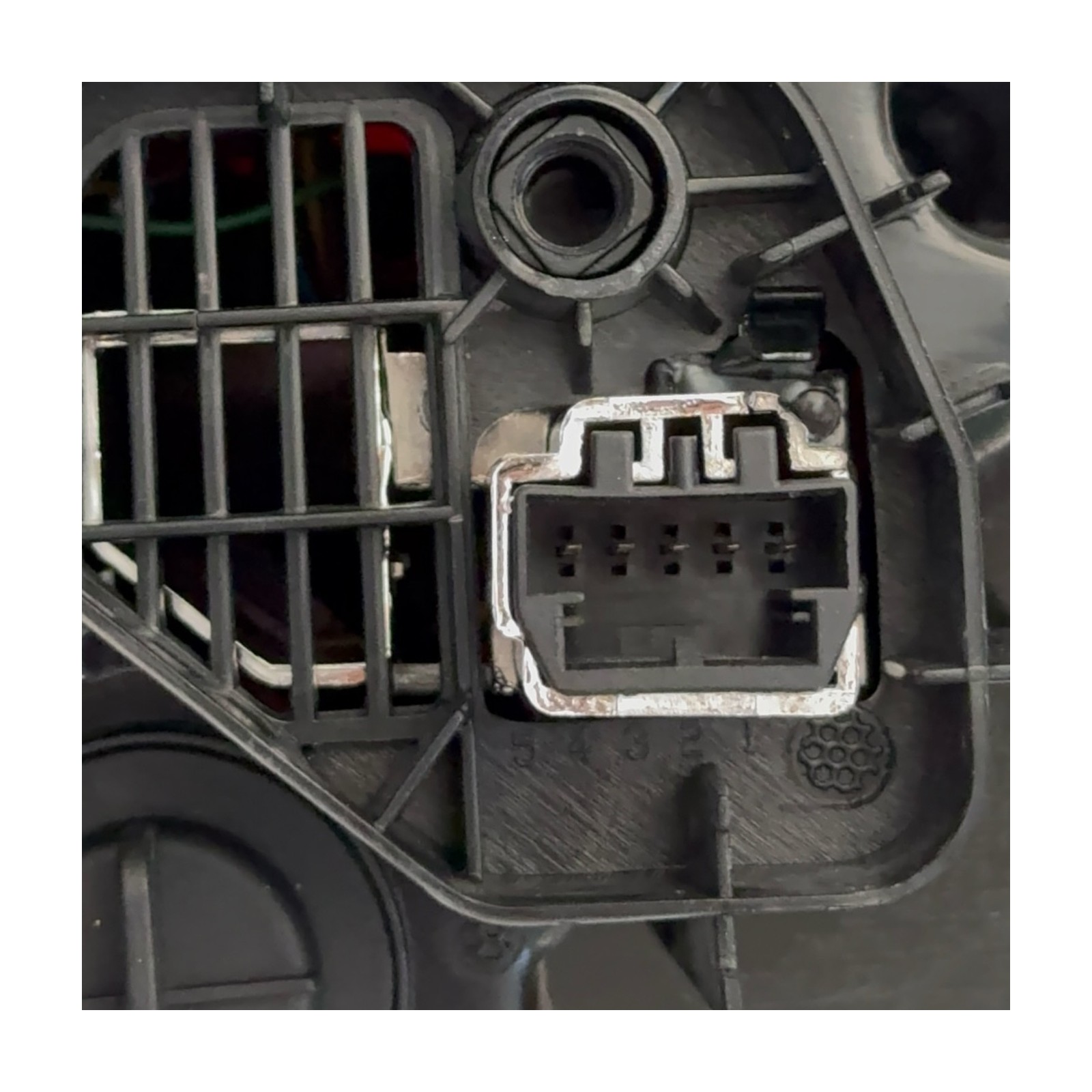 Dış Stop Lambası Volkswagen Passat CC 2013-2017 (SAĞ) - Görsel 2