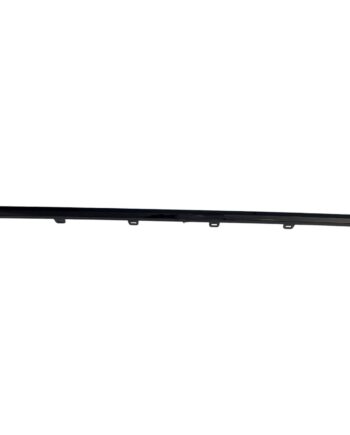 Arka Tampon Çıtası Nissan Qashqai 2024-2026 (ORTA, SİYAH)